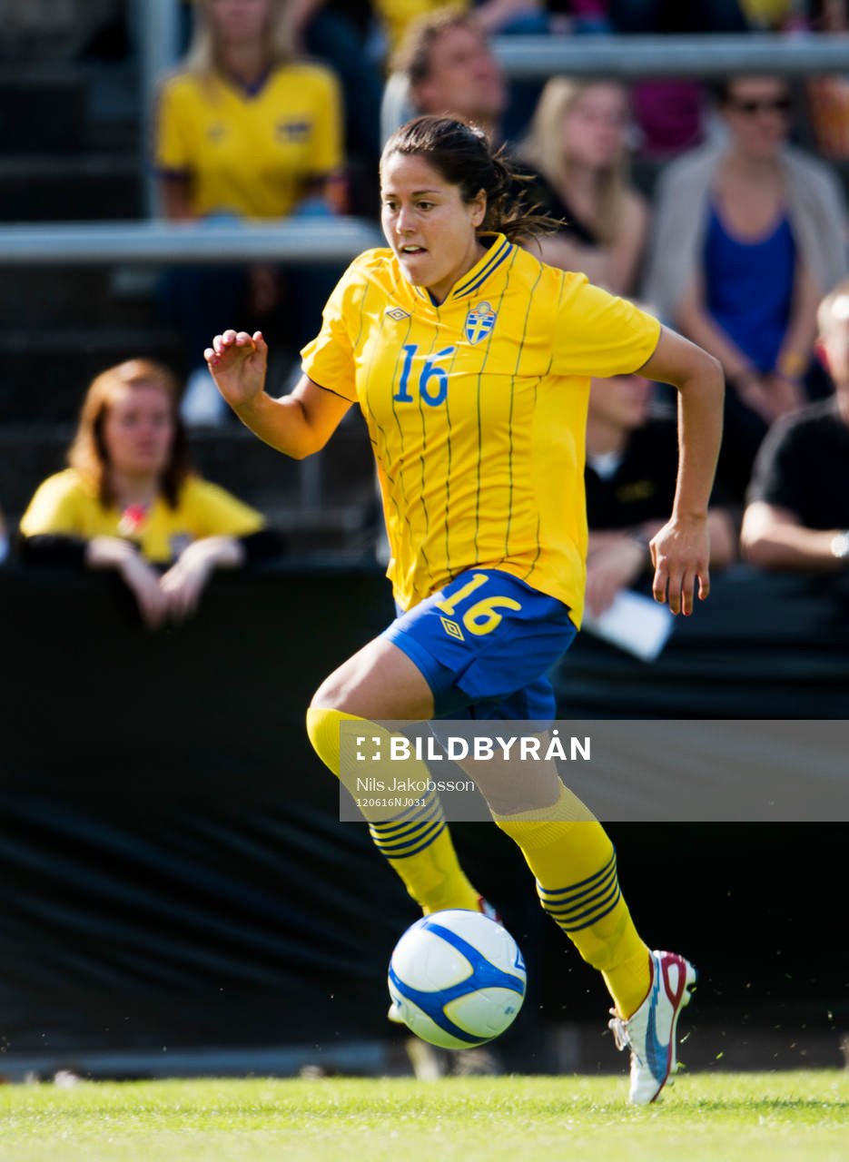 Madelaine Edlund, Sverige