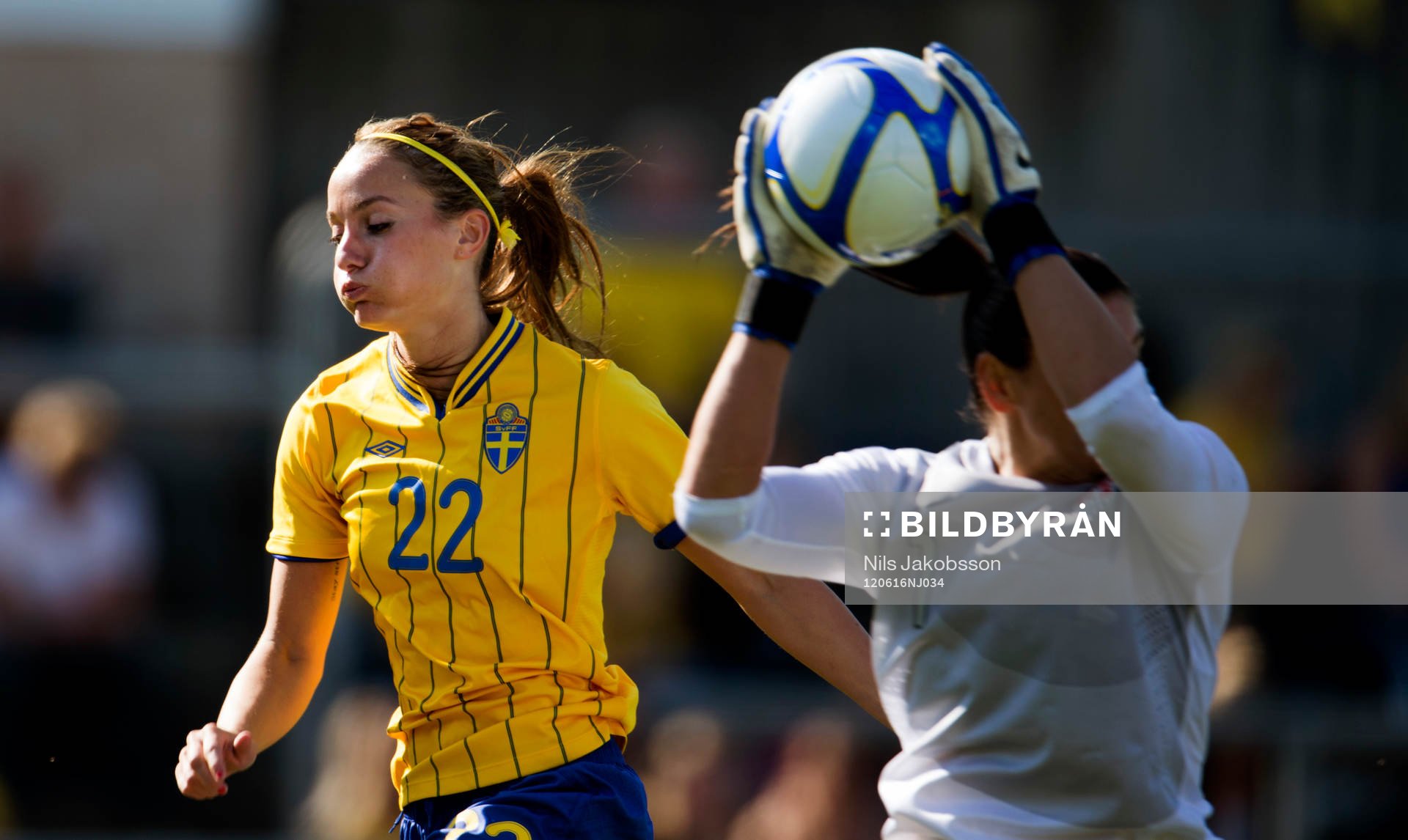 Kosovare Asllani, Sverige är nära att nå inlägget