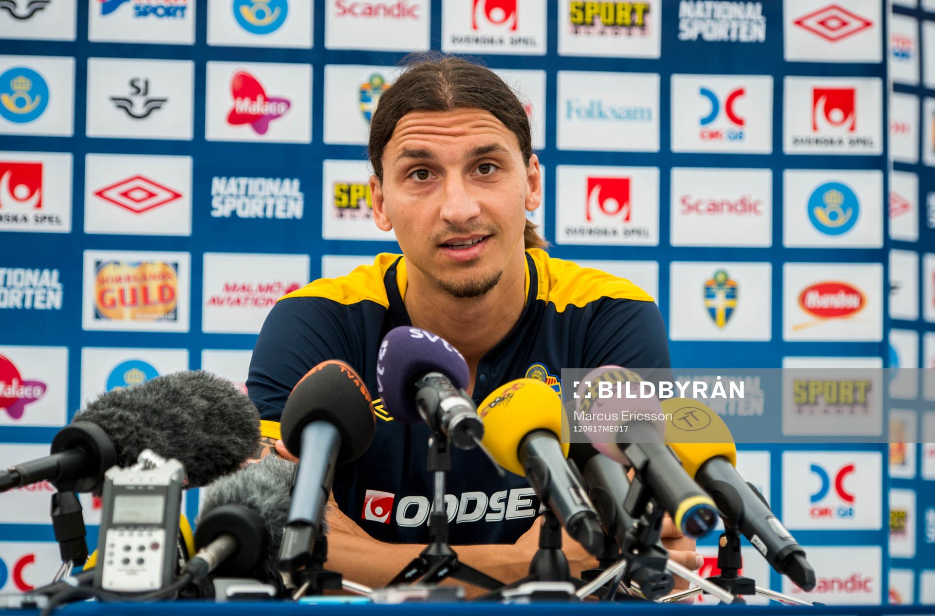 Presskonferens med Zlatan Ibrahimovic