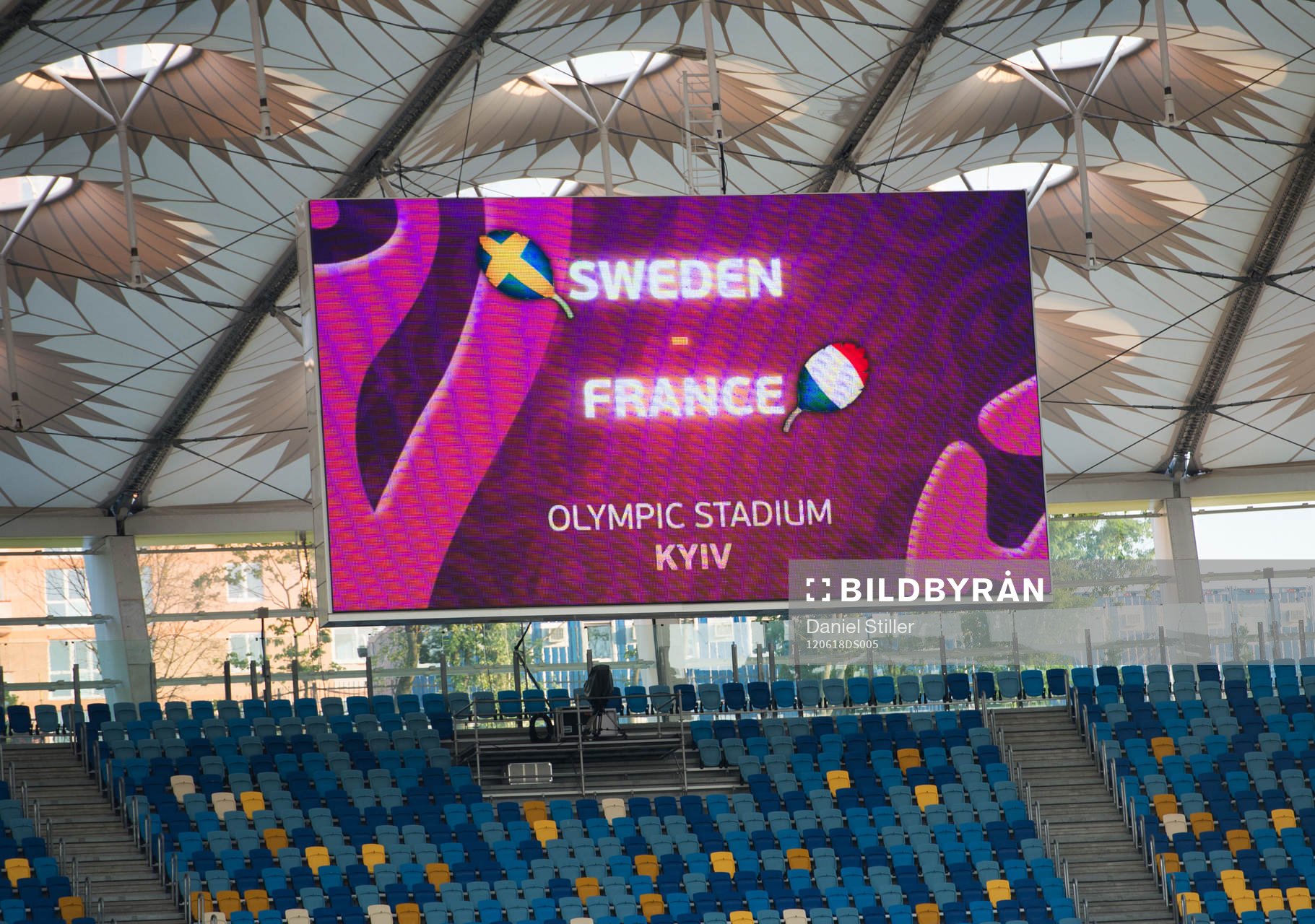 Sverige-Frankrike på Olympiastadion i Kiev imorgon