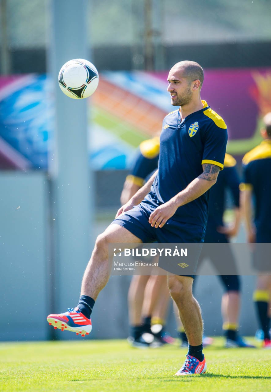 Sveriges sista träning i EM. Emir Bajrami