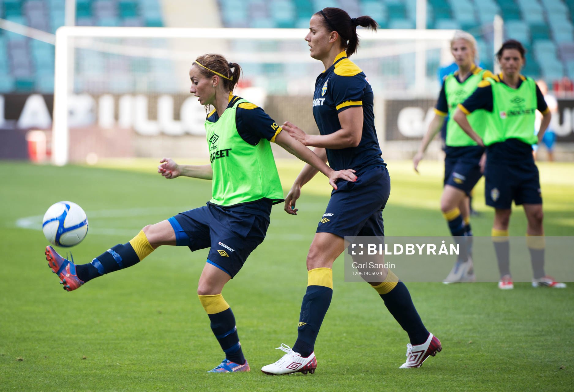 Kosovare Asllani, Jessica Landström, Sverige