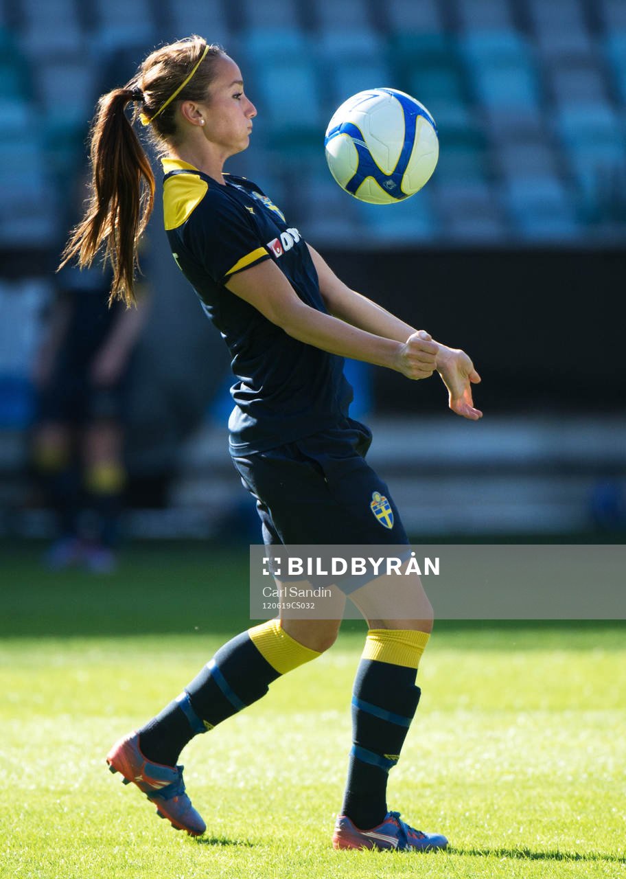 Kosovare Asllani, Sverige