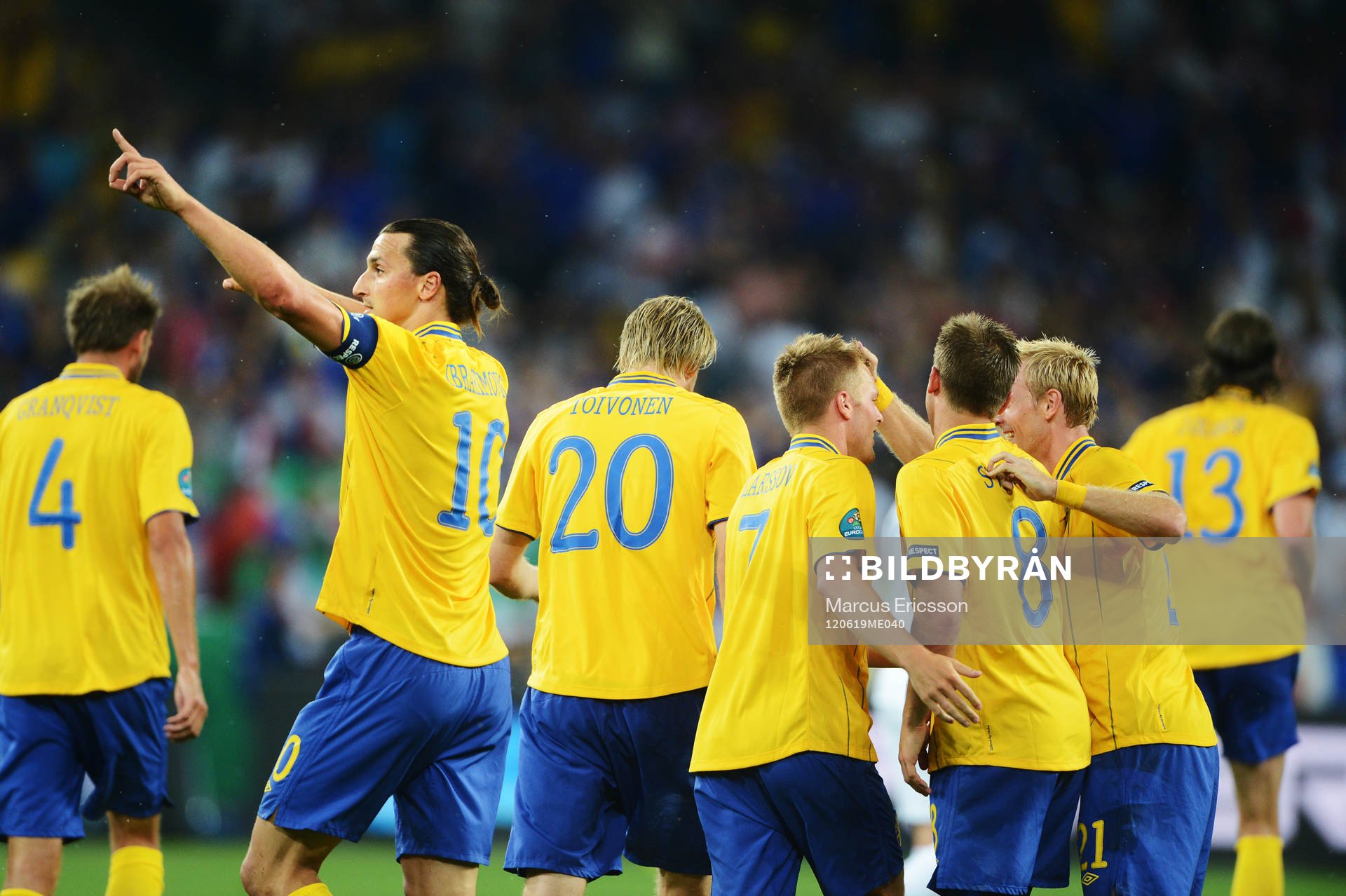 Zlatan Ibrahimovic, Sverige, jublar