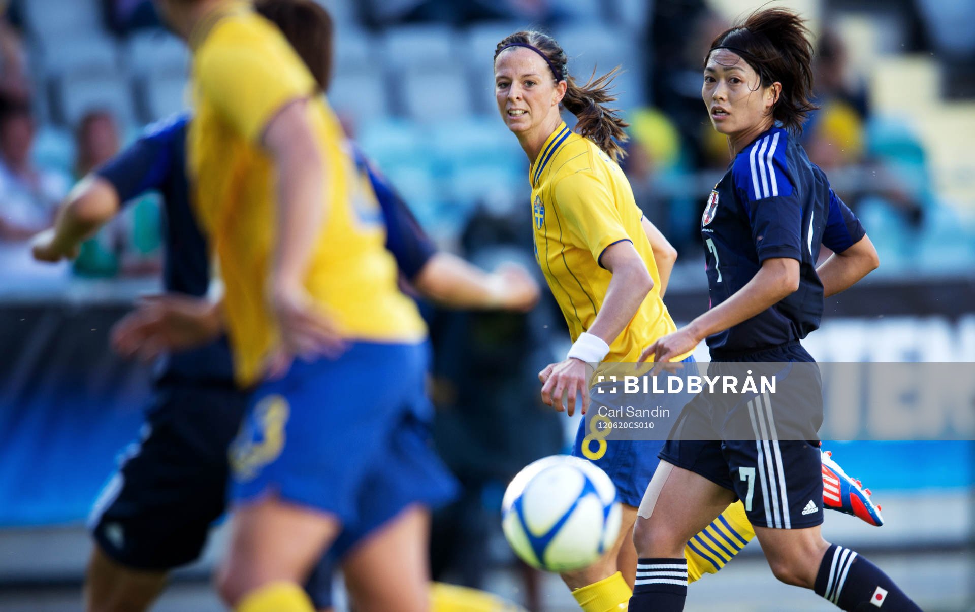 Lotta Schelin, Sverige, Kozue Ando, Japan
