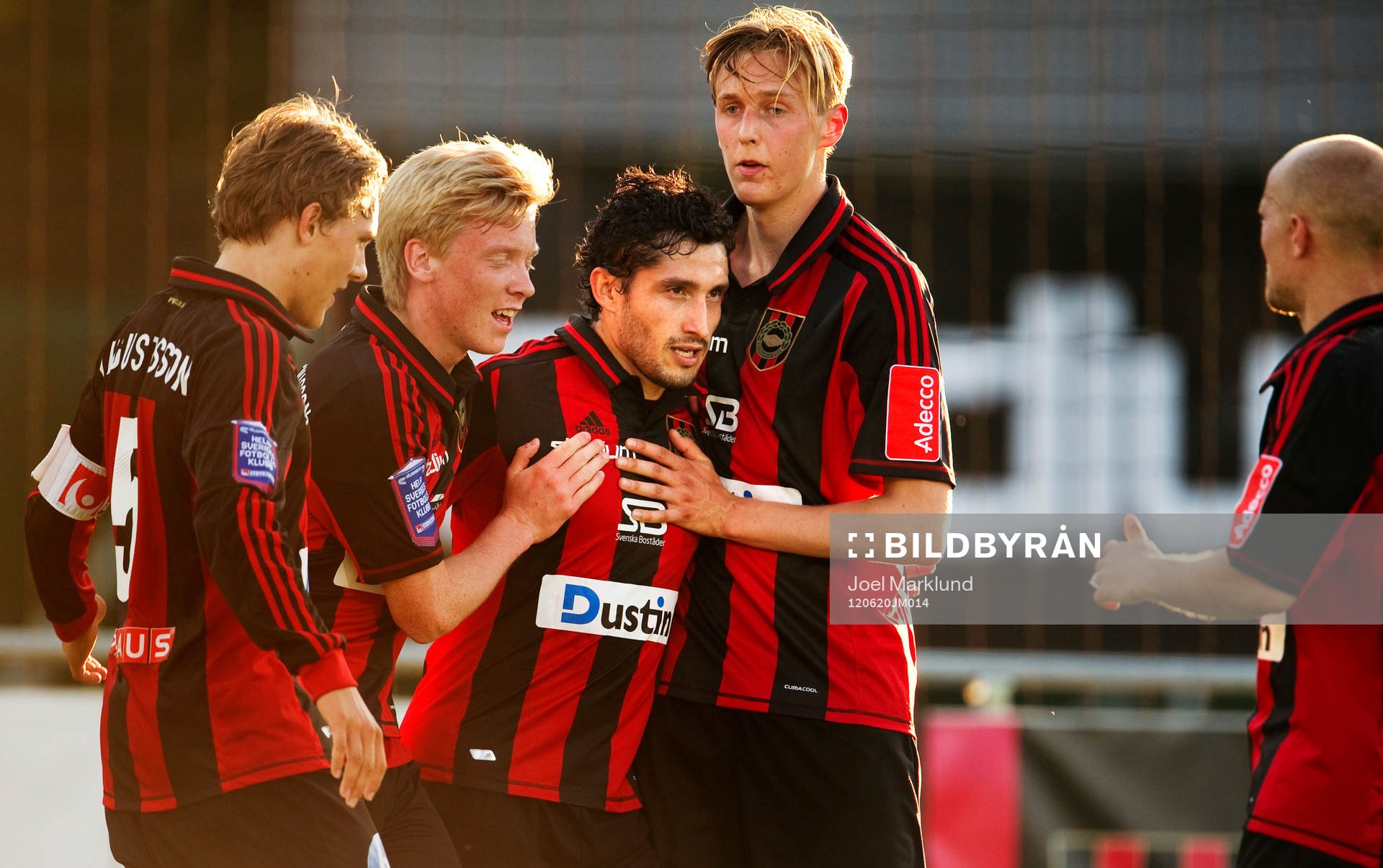 Pablo Pinones Arce, Brommapojkarna, gratuleras till sitt