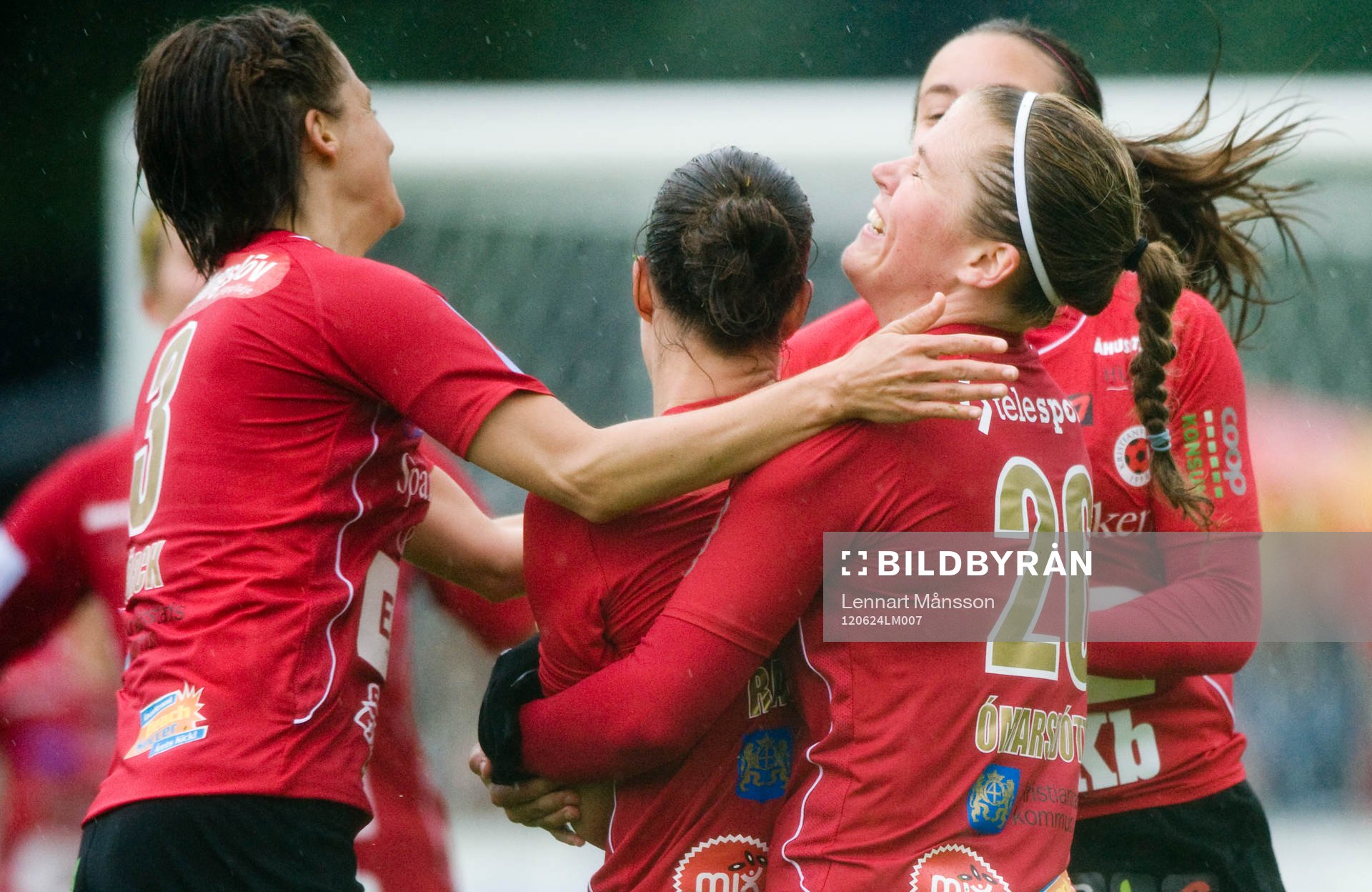  3-1 Johanna Rasmussen, Kristianstad, jubel med Katrin Omarsdottir.