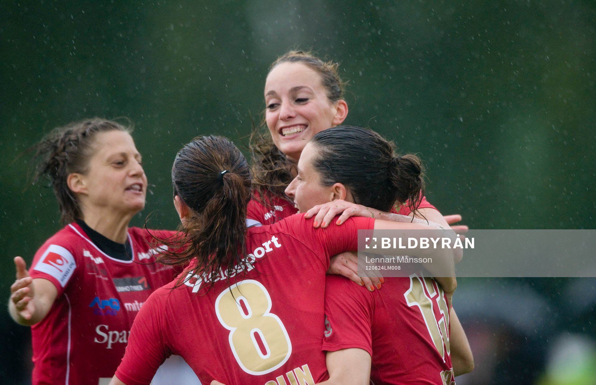 1-1 Johanna Rasmussen, Kristianstad, jubel med  Kosovare