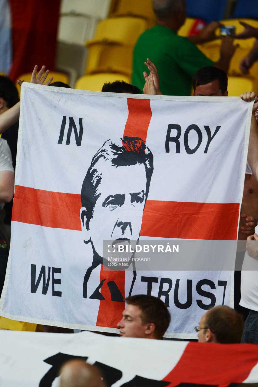 Flagga med Roy Hodgson, förbundskapten, England