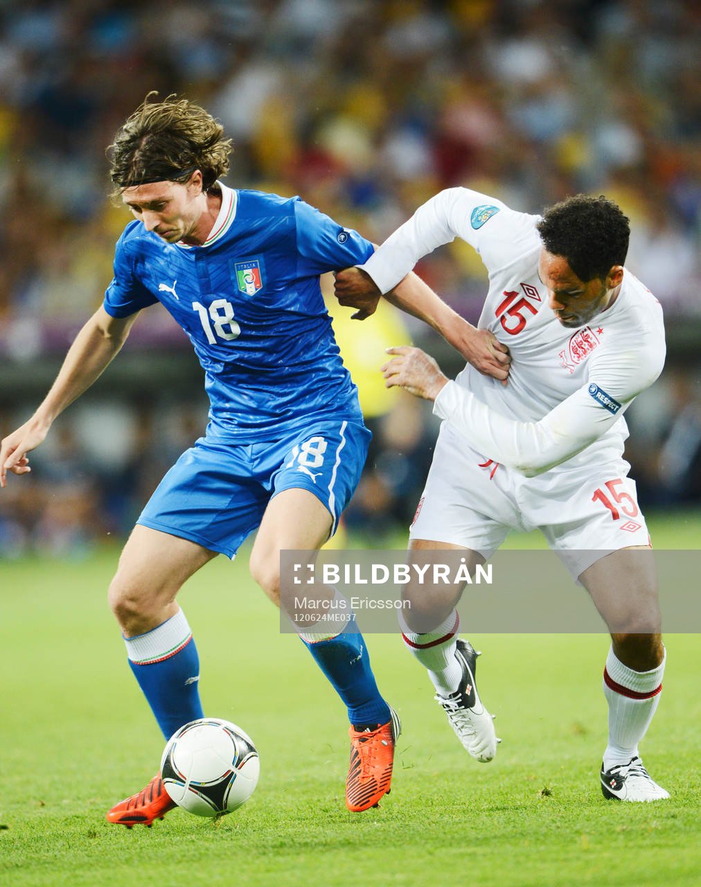 Riccardo Montolivo, Italien och Joleon Lescott, England
