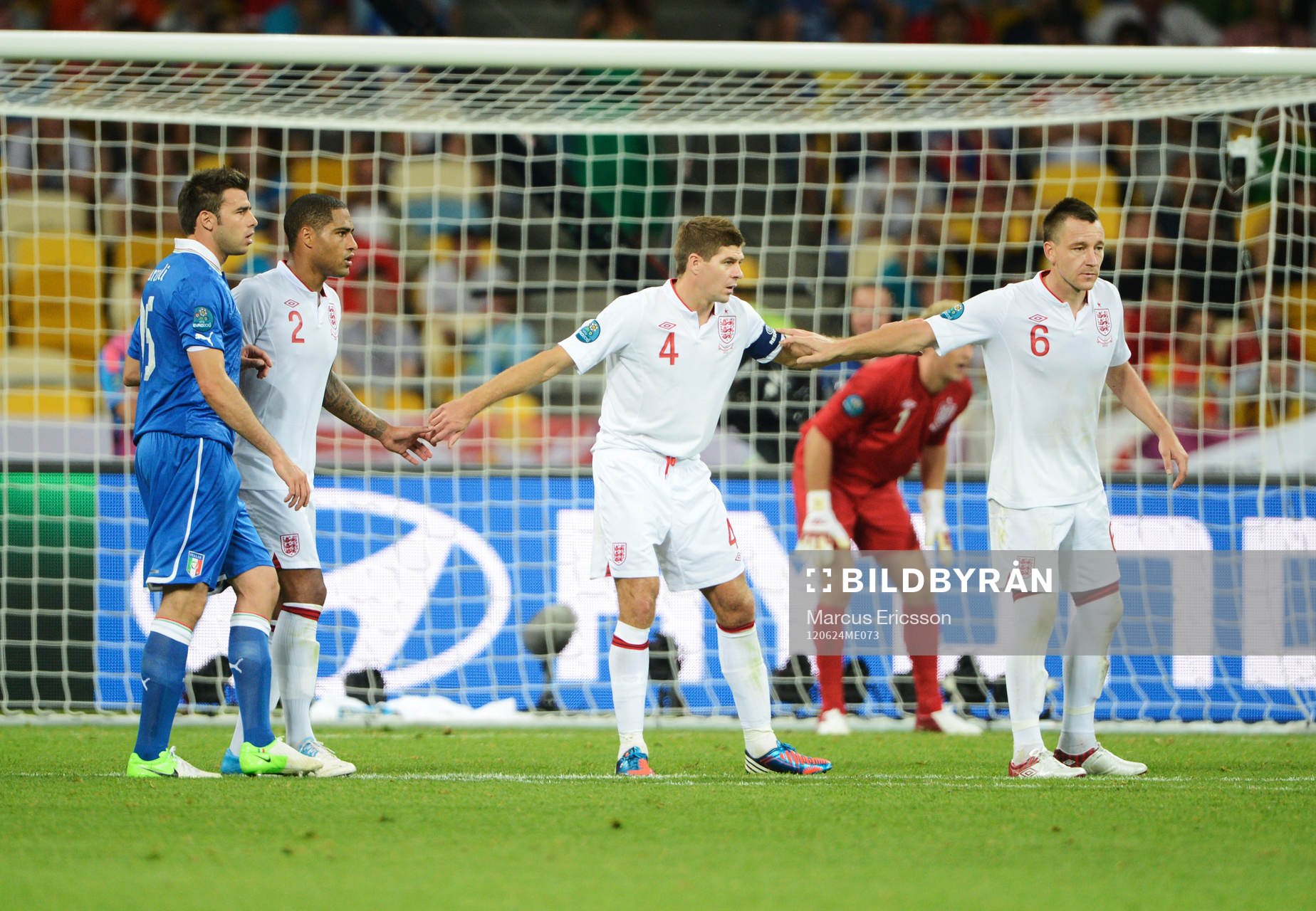 Glen Johnson, Steven Gerrard och John Terry, England
