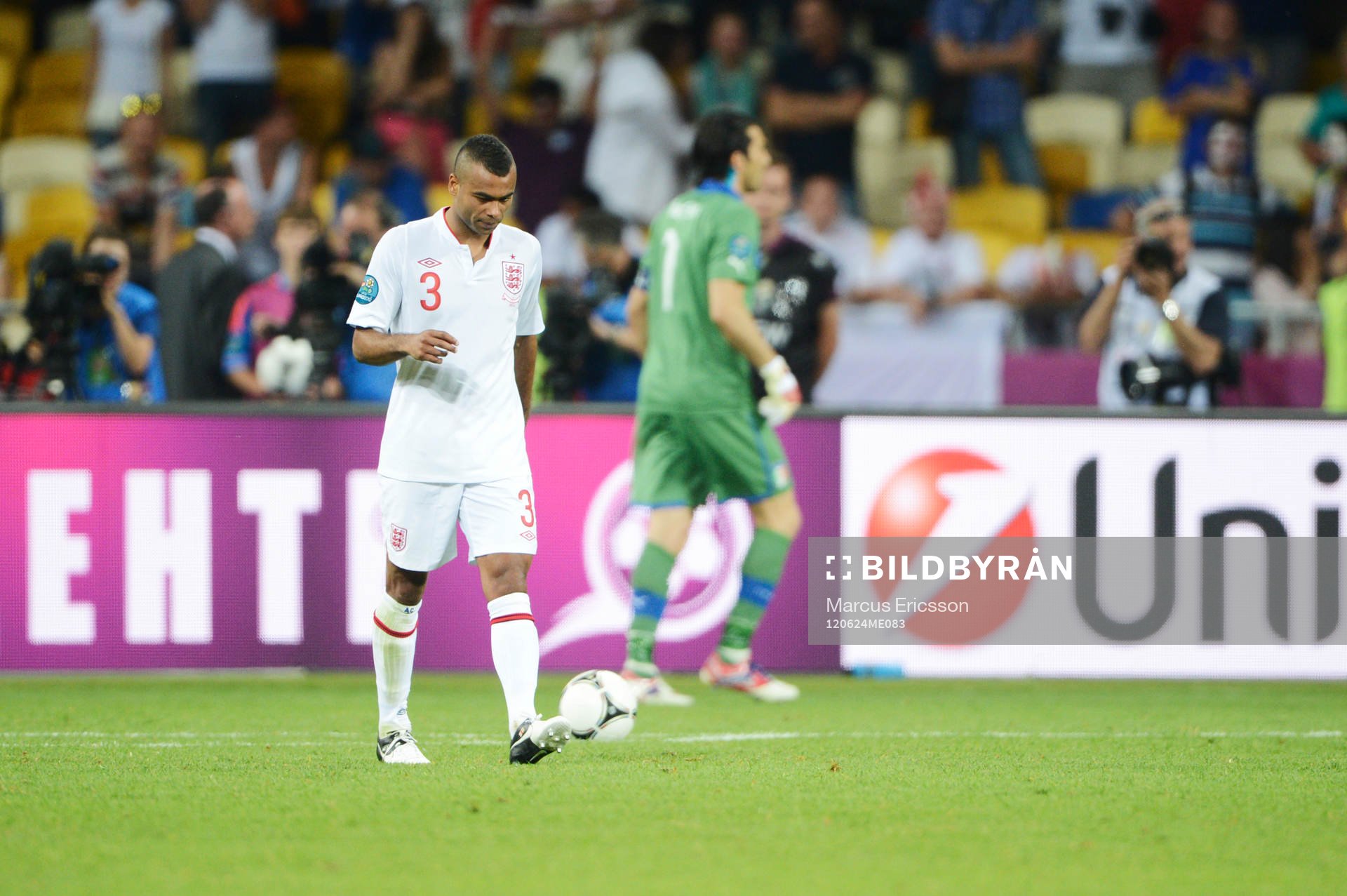Ashley Cole, England, depp