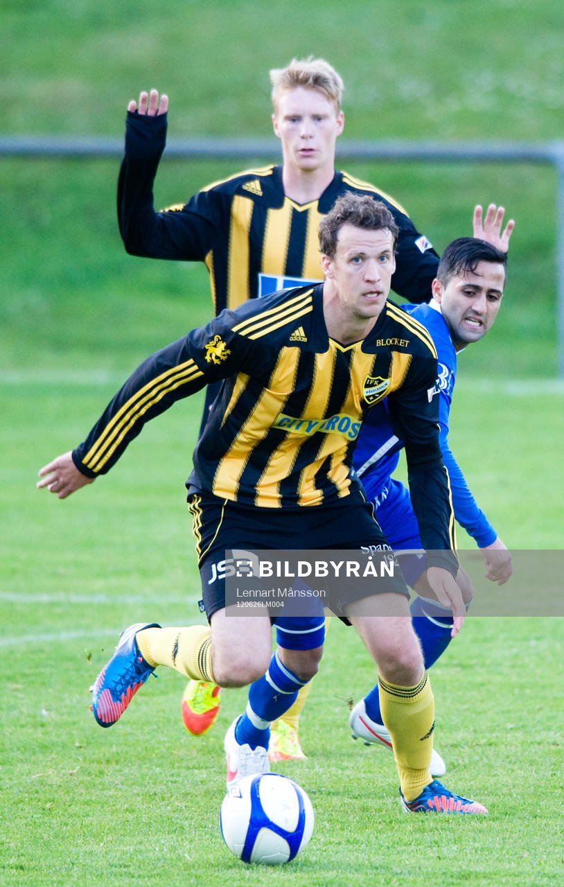 Abbas Abbas, Älmhult, klämd mellan Johan Waldemarsson och