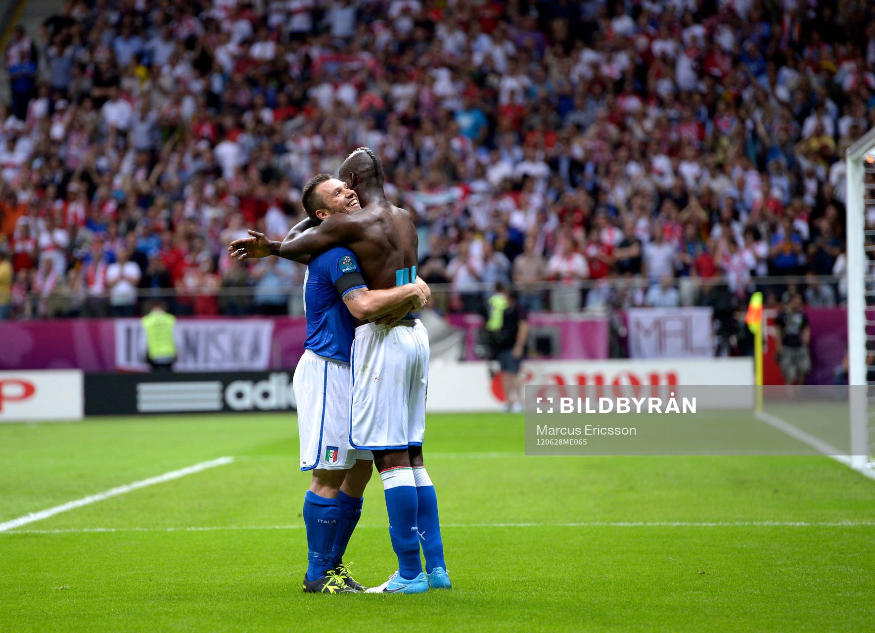 Antonio Cassano, Italien, kram, jubel med Mario Balotelli