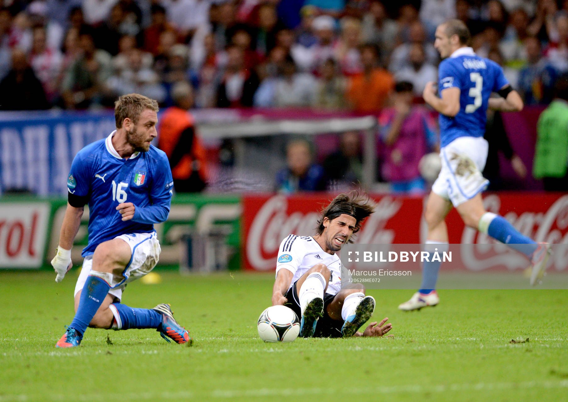 Daniele De Rossi, Italien och Sami Khedira, TYskland