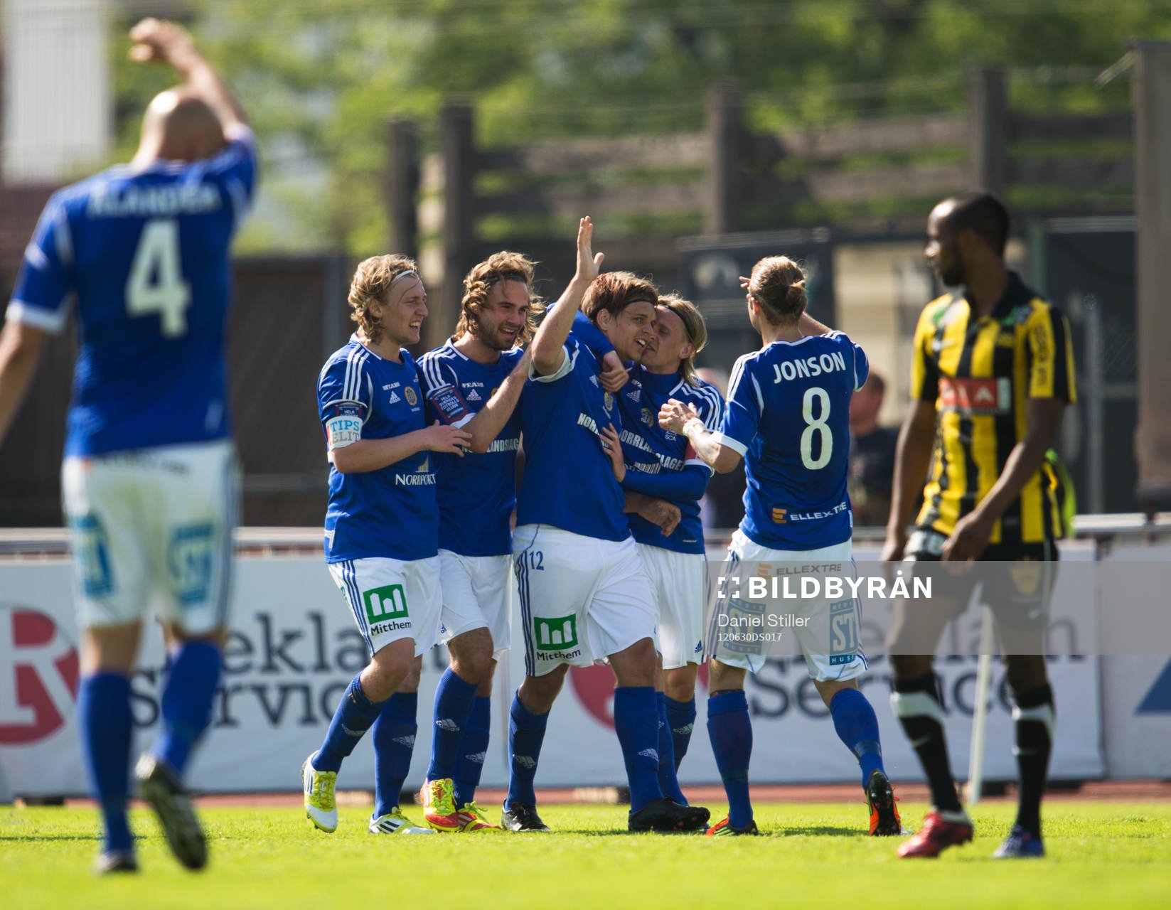 Fredrik Holster, GIF Sundsvall, gör 0-2, jubel
