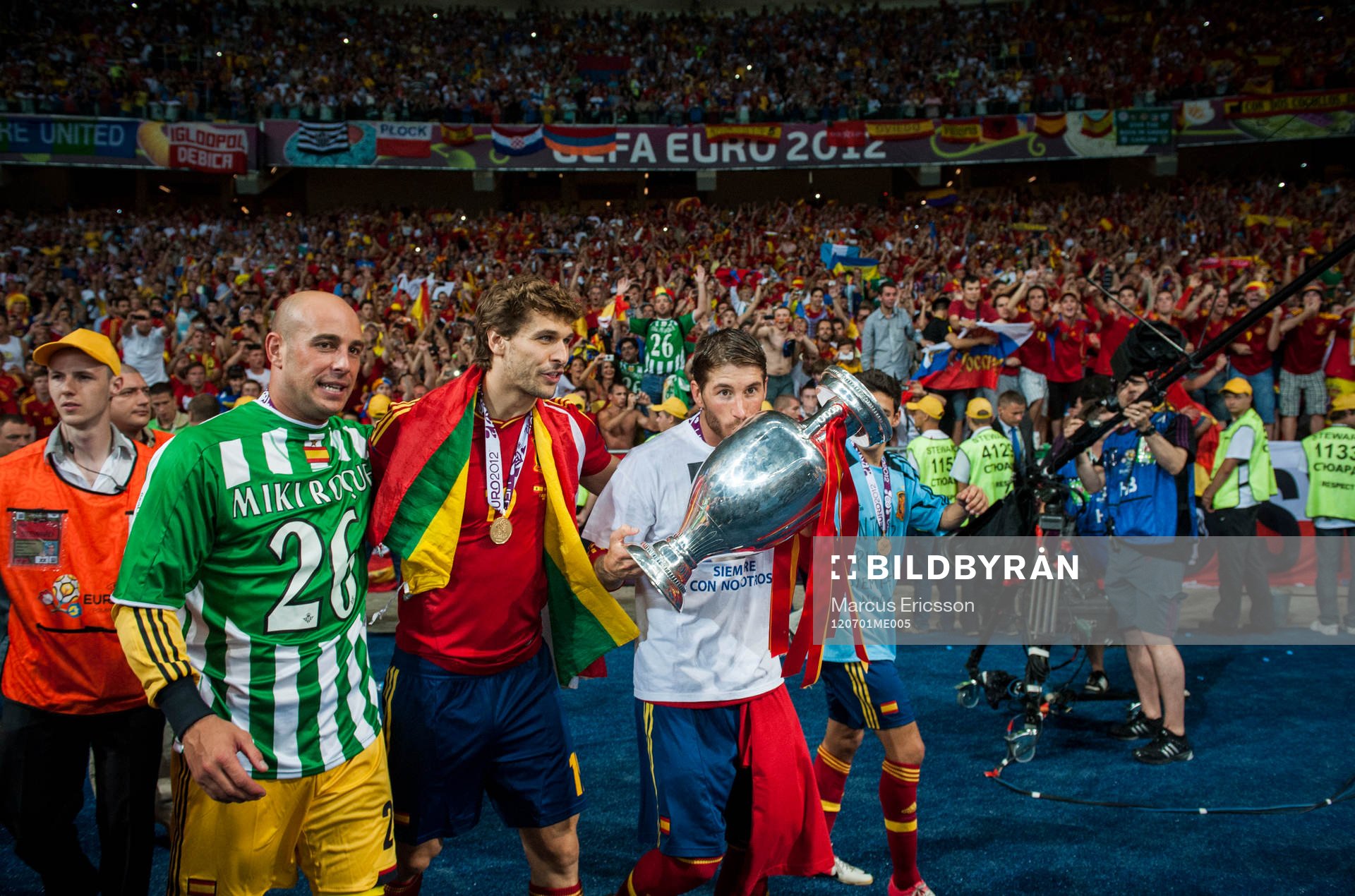 Sergio Ramos, Spanien kysser pokalen