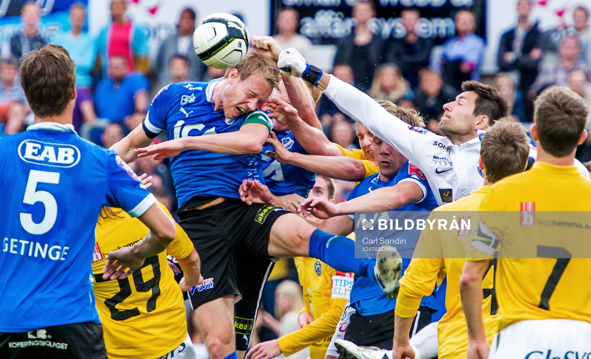 Johnny Lundberg, Halmstad, i nickduell, Stojan Lukic,