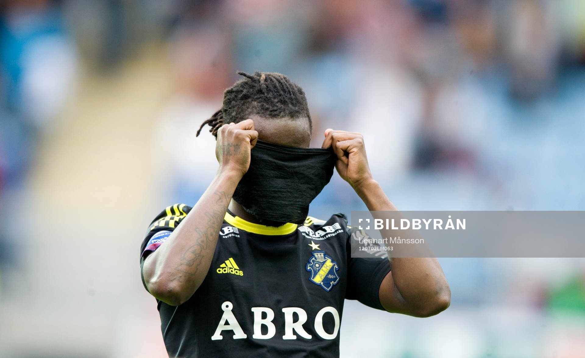 Nattsvart, Martin Mutumba, AIK