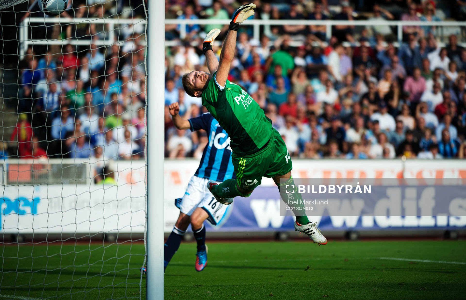 John Alvbåge, målvakt, IFK Göteborg, släpper in