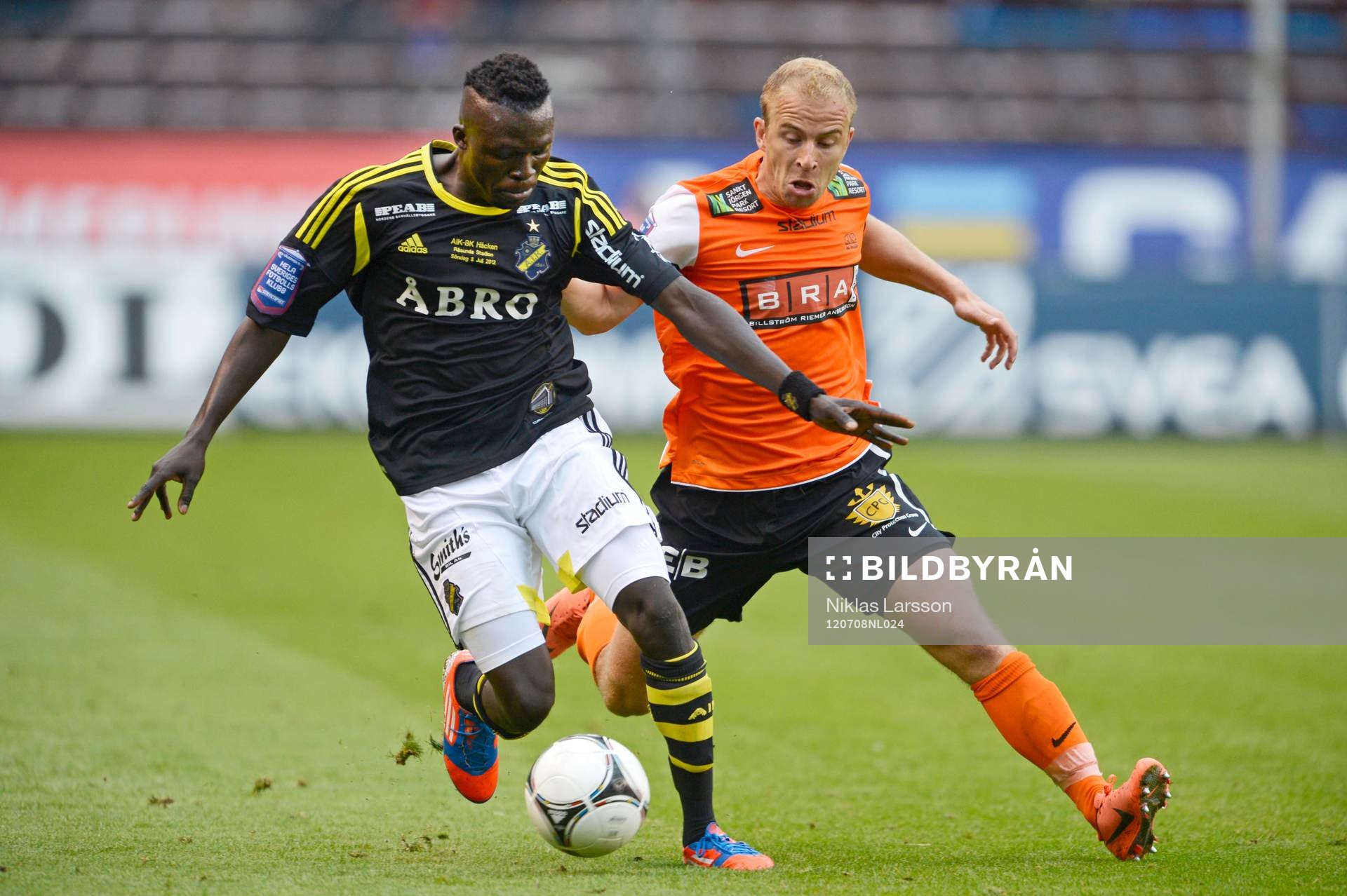 Lalawele Atakora, AIk och Kari Arkivuo, Häcken