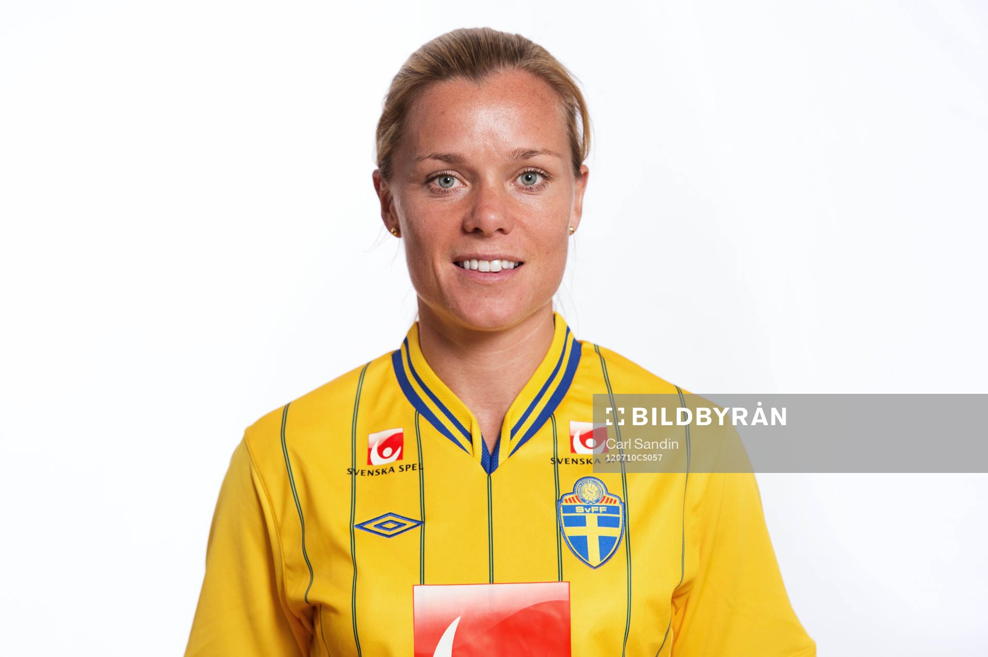 Sara Thunebro, Sverige