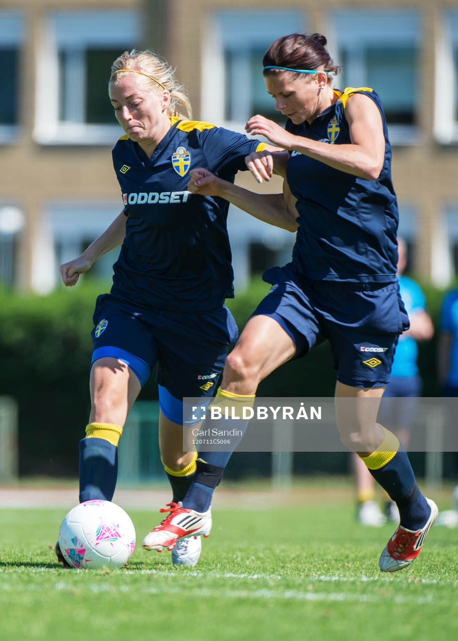 Linda Sembrant, Susanne Moberg, Sverige