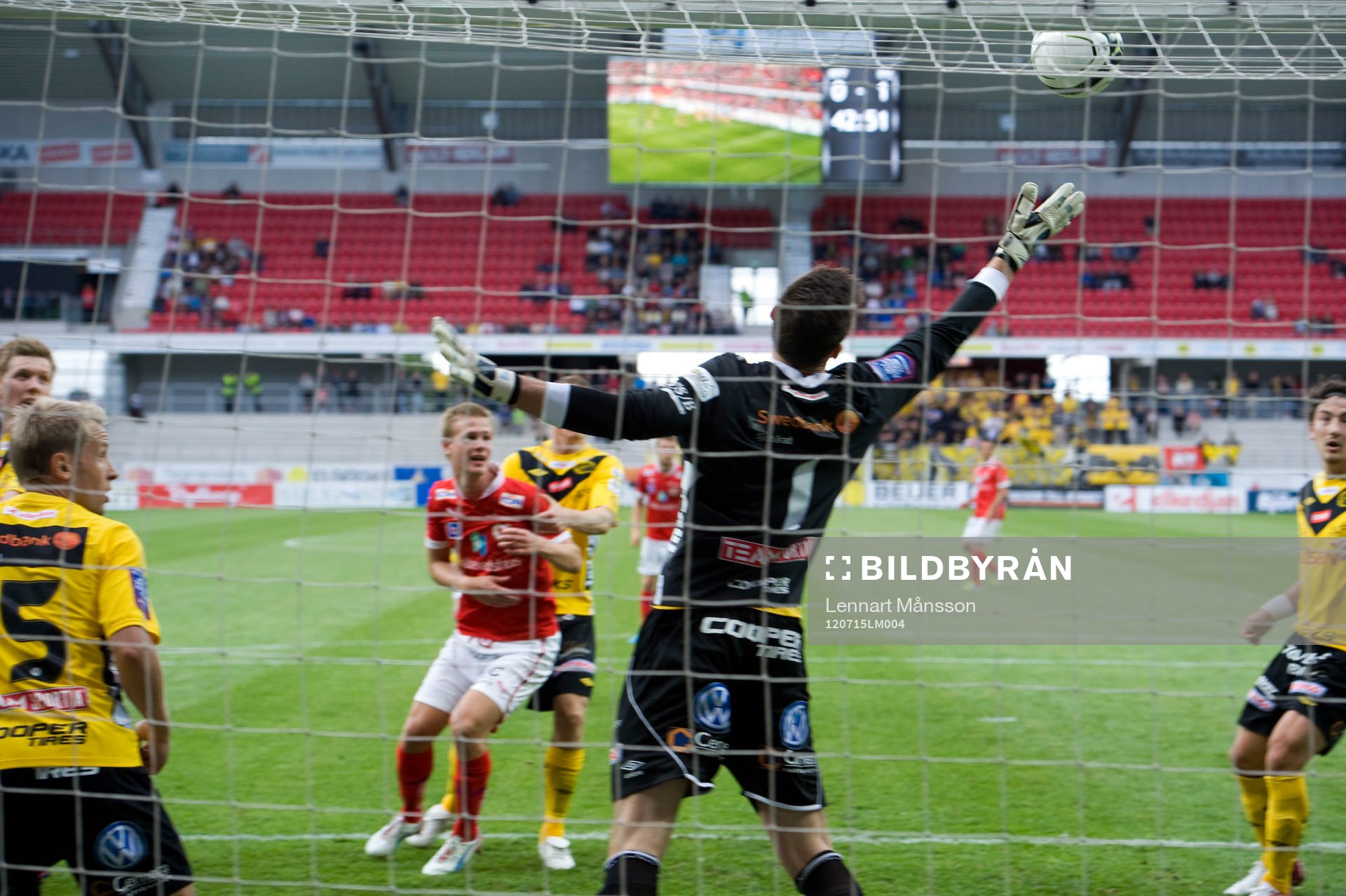 1-1, Daniel Mendes, Kalmar, målvakten Kevin Stuhr