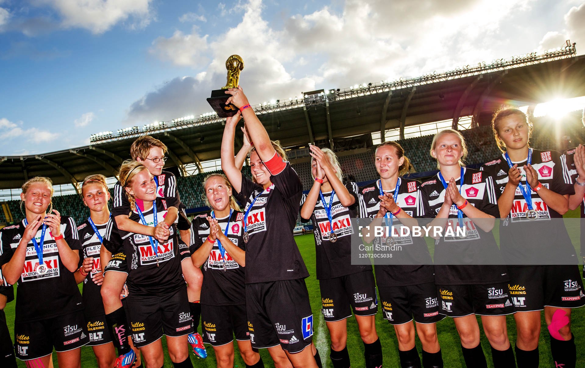 F19, Karlskrona FF - AIK FF. Karlskrona, andraplats, jubel
