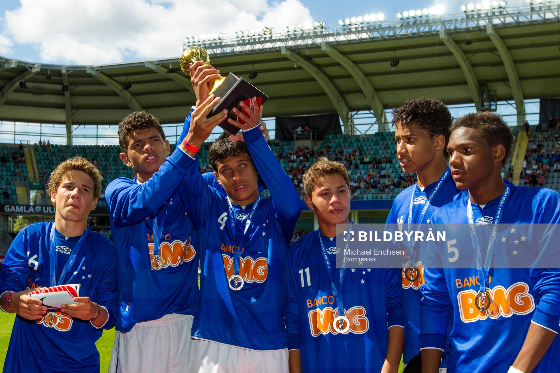 P16, final, Paris FC, Frankrike - Cruzeiro, Brasilien.