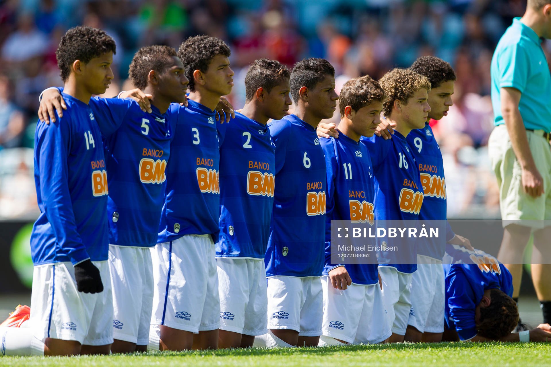 P16, final, Paris FC, Frankrike - Cruzeiro, Brasilien.
