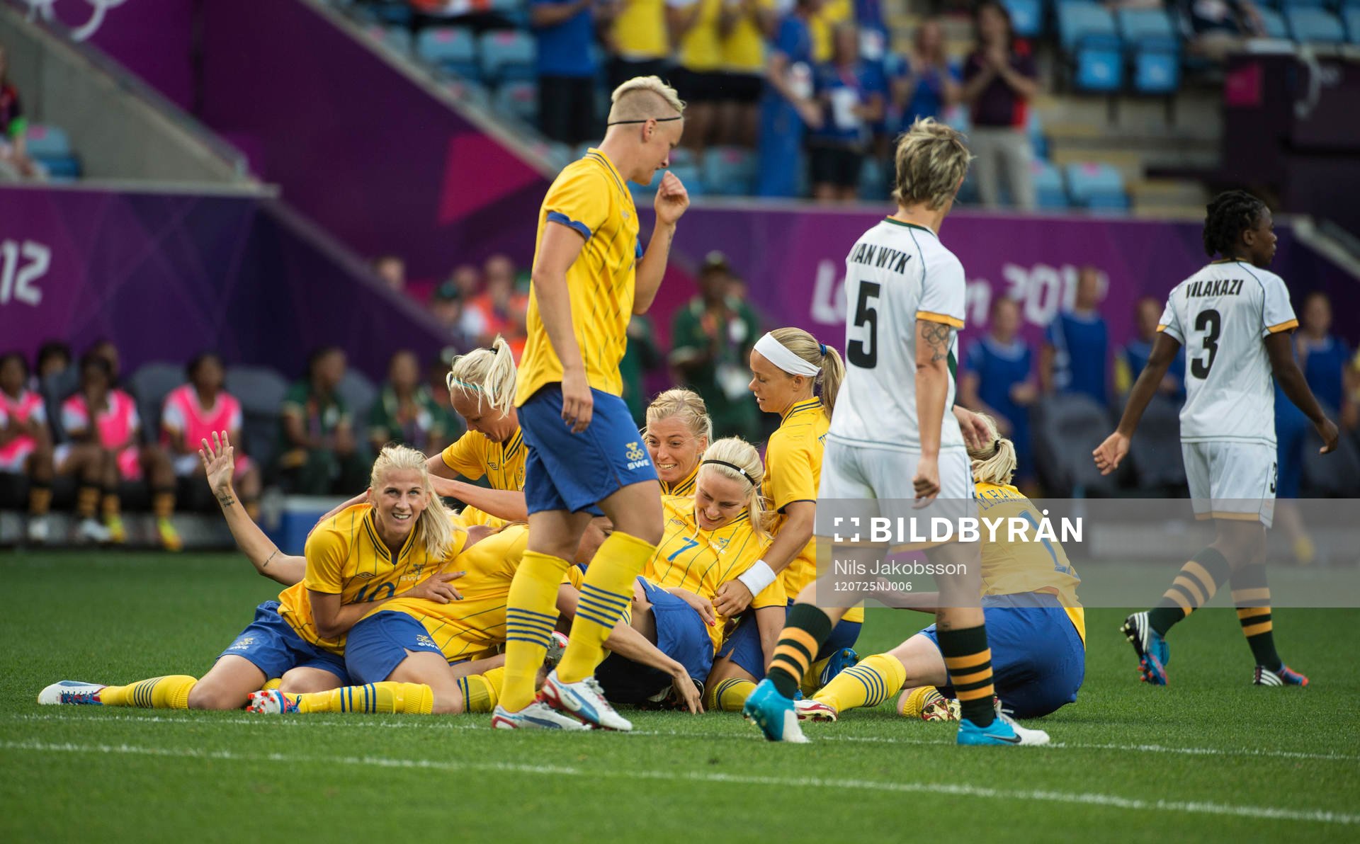 OS 2012, Fotboll, Dam, Sverige - Sydafrika: Jubel, glädje efter mål.