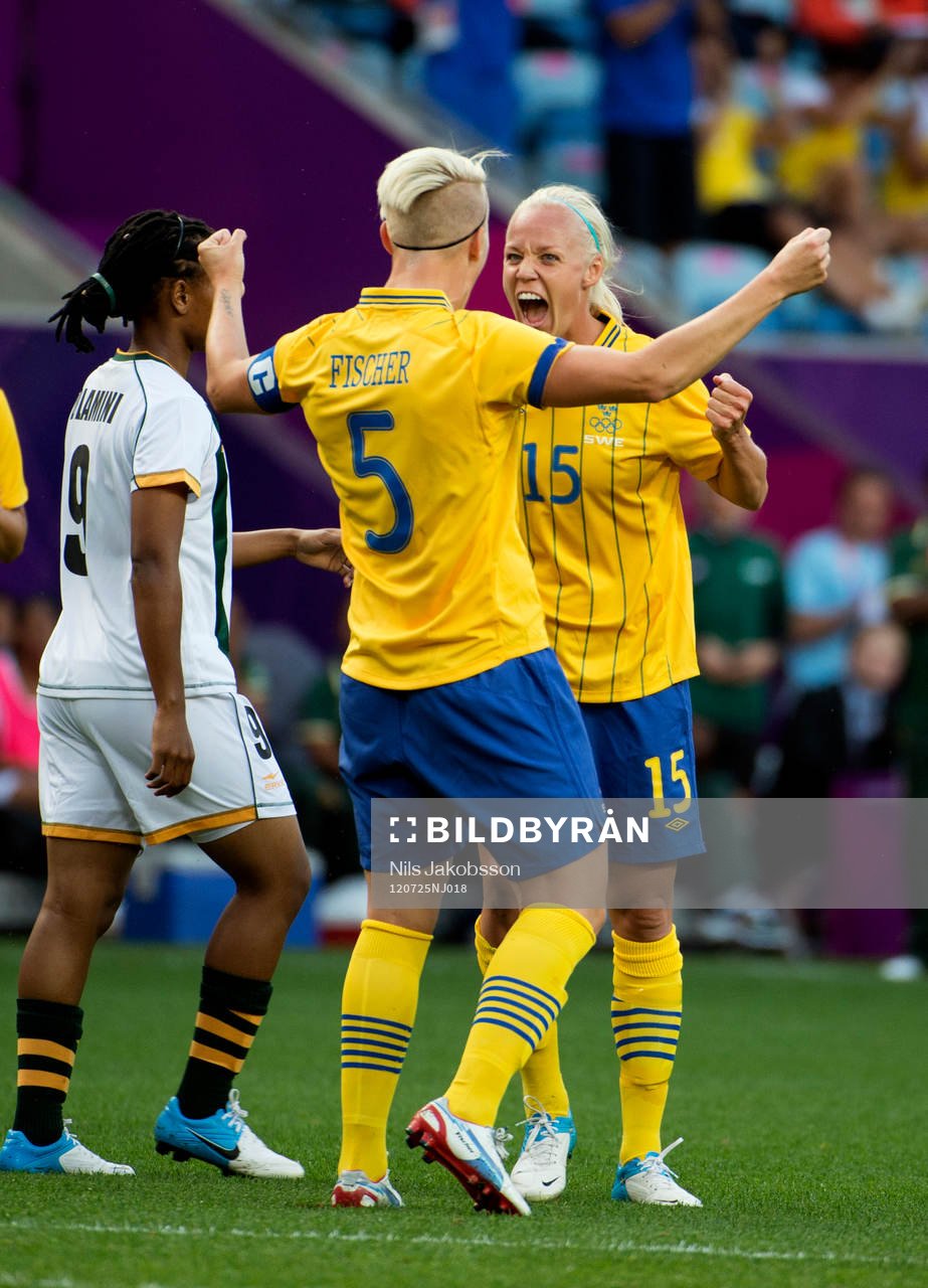 Caroline Seger, Sverige jubel med Nilla Fischer