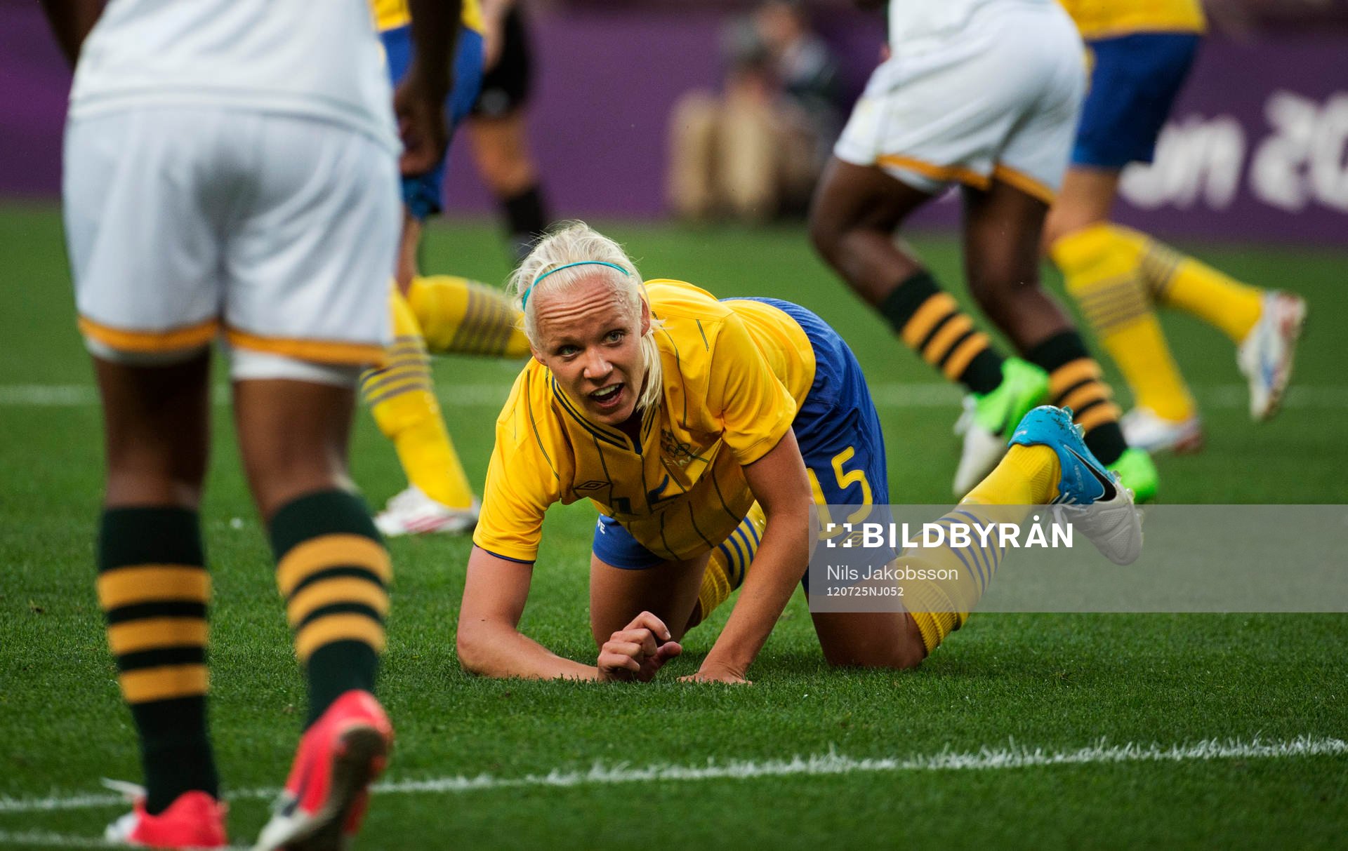 Caroline Seger, Sverige
