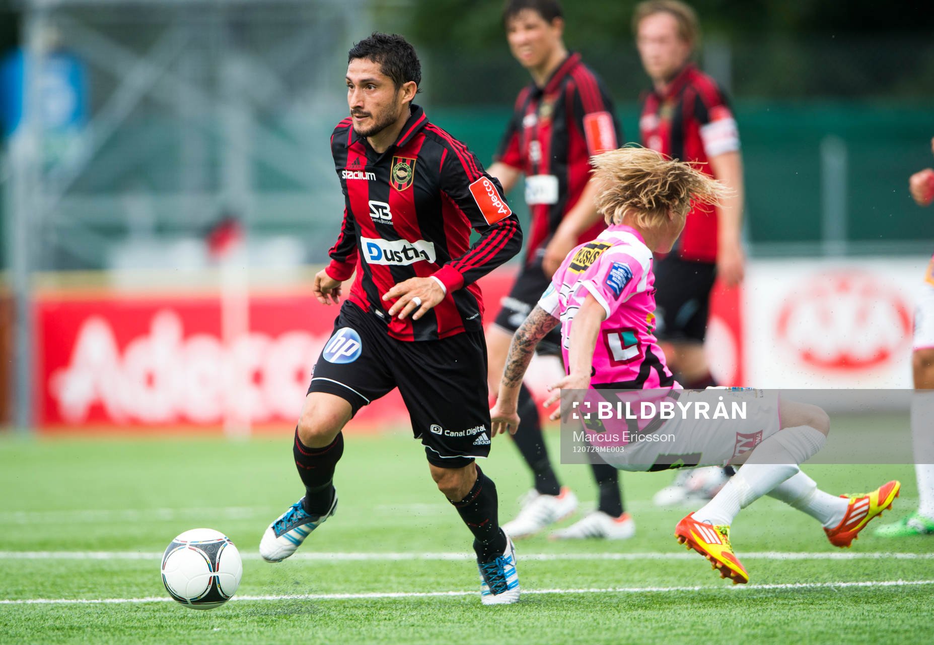 Pablo Pinone Arce, BP skakar av sig Mathias Andersson,