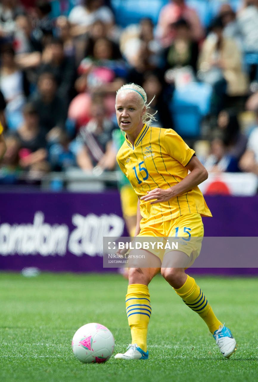 Caroline Seger, Sverige