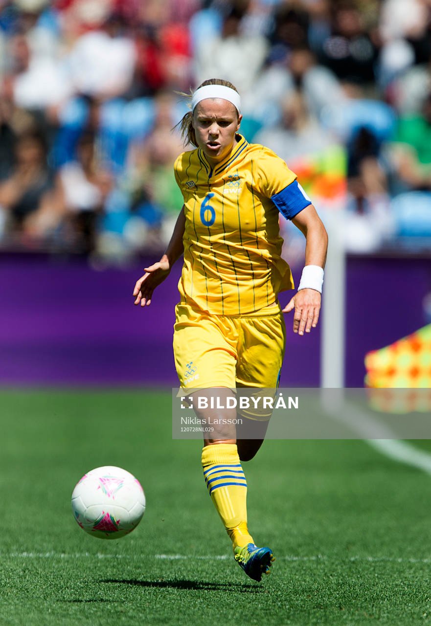 Sara Thunebro, Sverige
