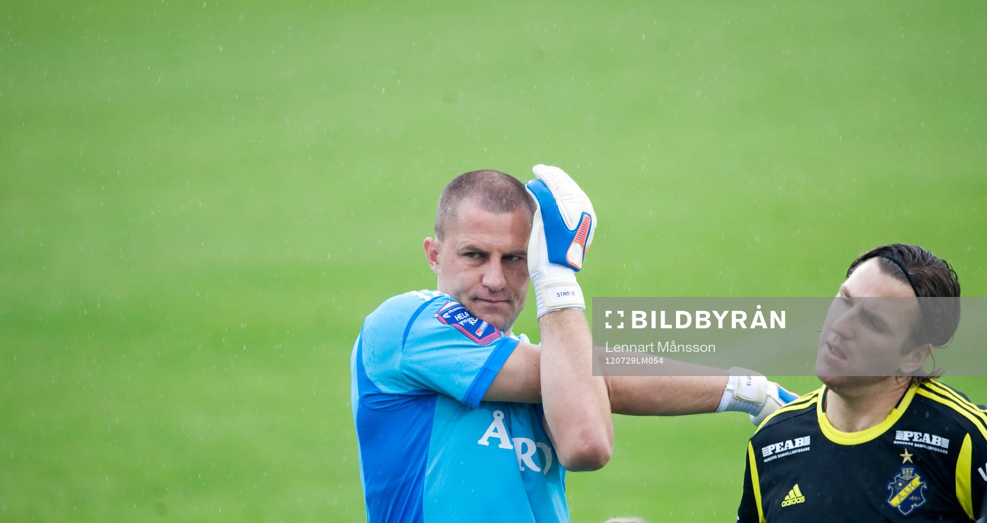 Ivan Turina och Nils-Eric Johansson, AIK, streching,