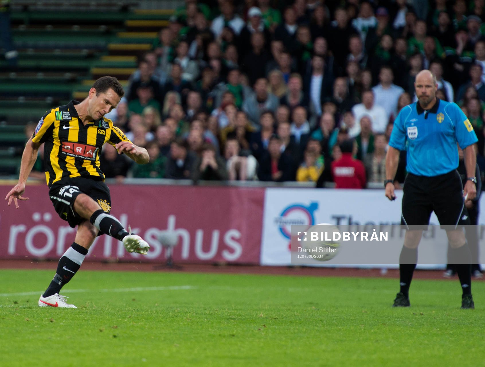 Martin Ericsson, Häcken, sätter 2-1 på straff