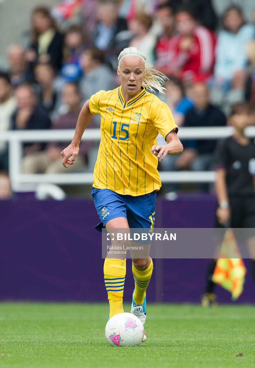 Caroline Seger, Sverige