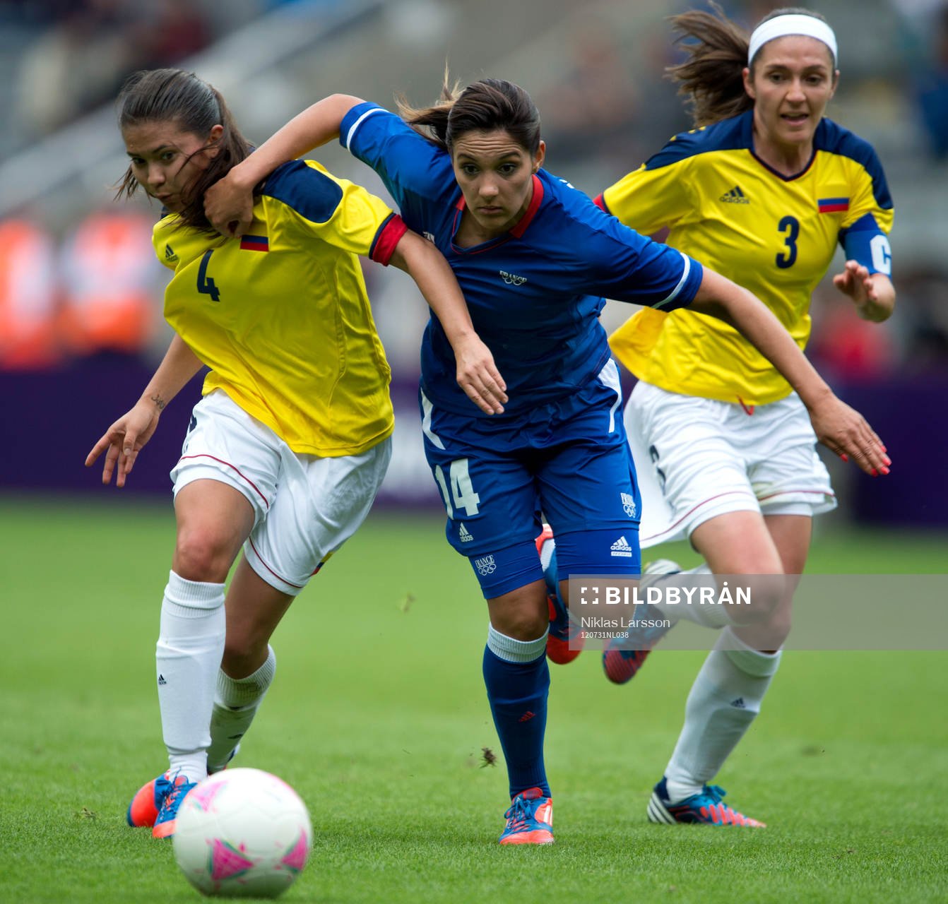 Louisa Necib, Frankrike och Natalia Ariza, Colombia