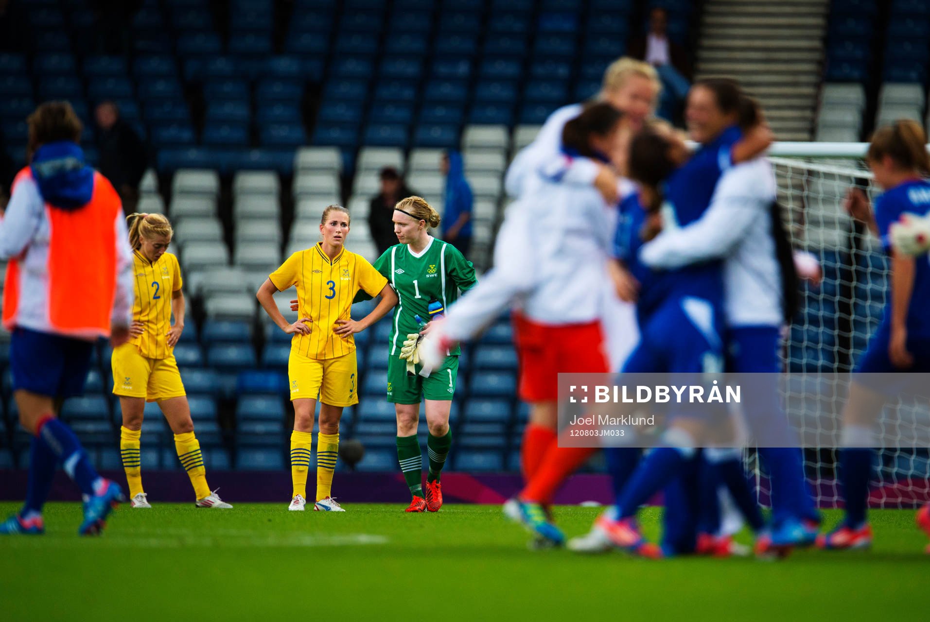 Linda Sembrant, Hedvig Lindahl, målvakt, och Emma