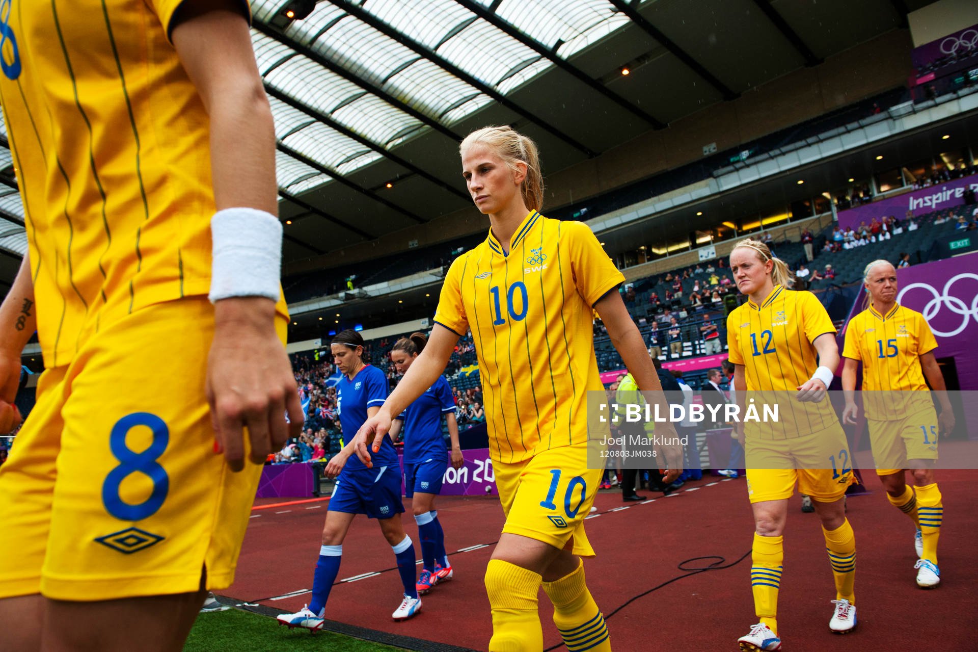 Sofia Jakobsson, Sverige, gör entré