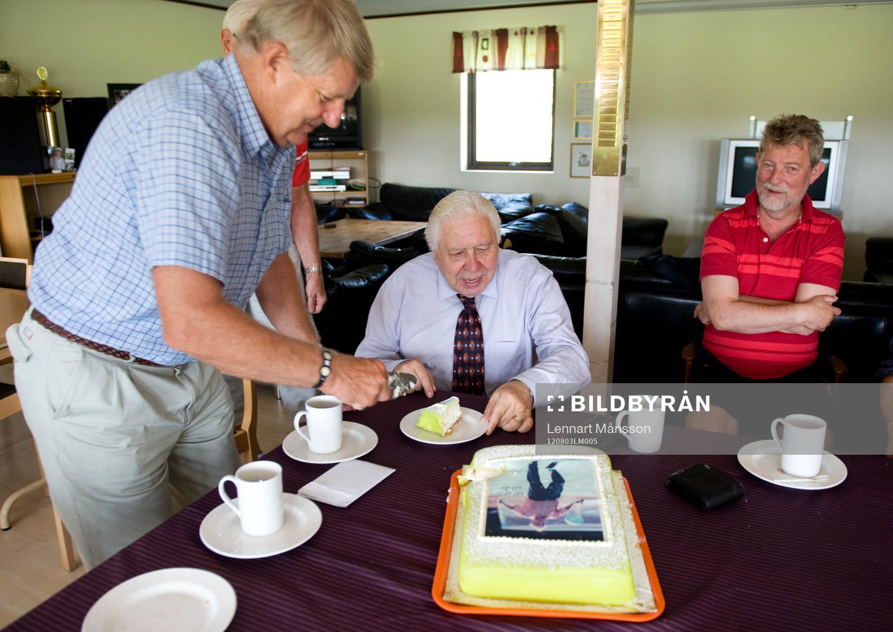 Fotboll, Lennart Persson, 80 år, hedersordförande, Mr.