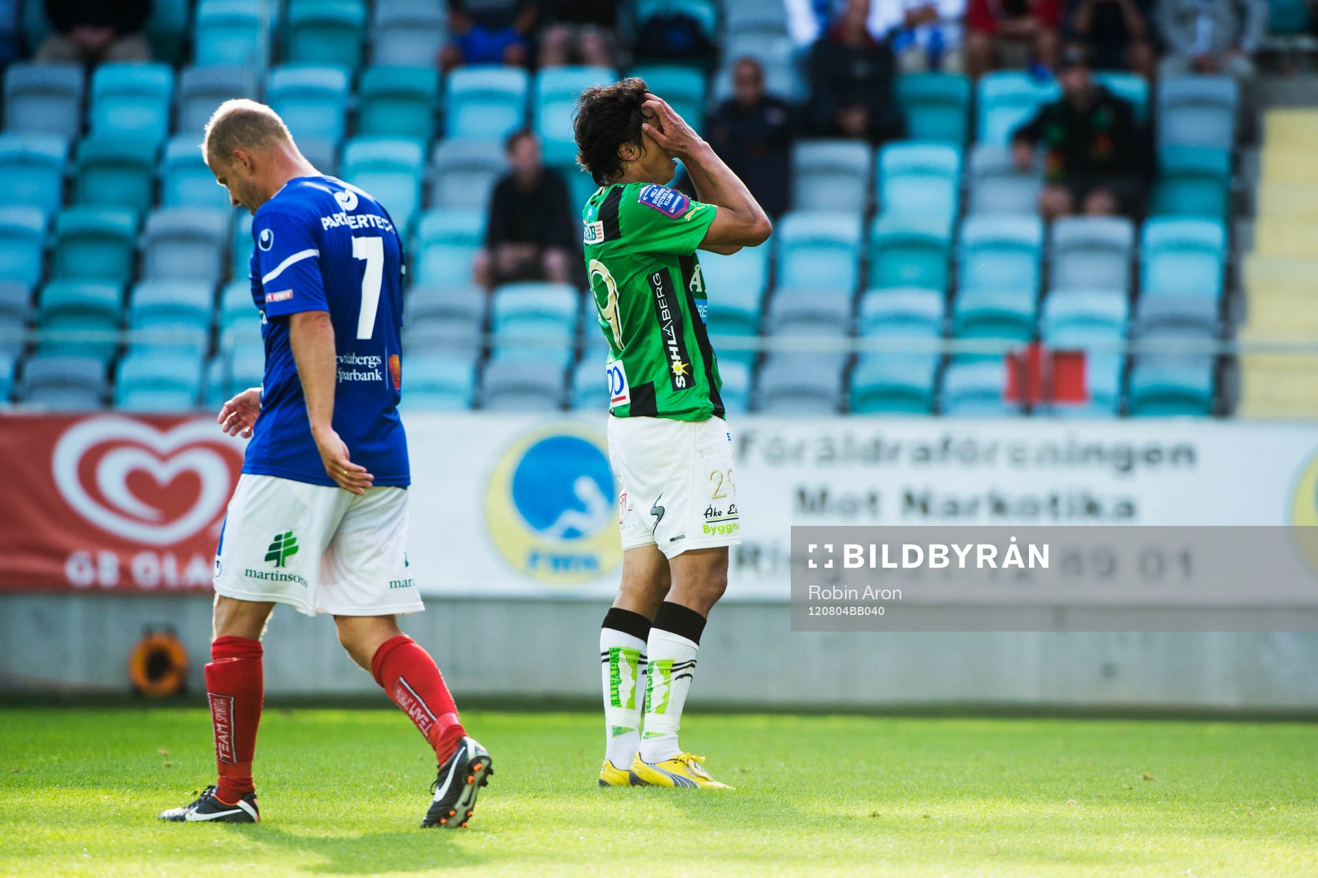 Romario Pereira Sipiao, Gais deppar