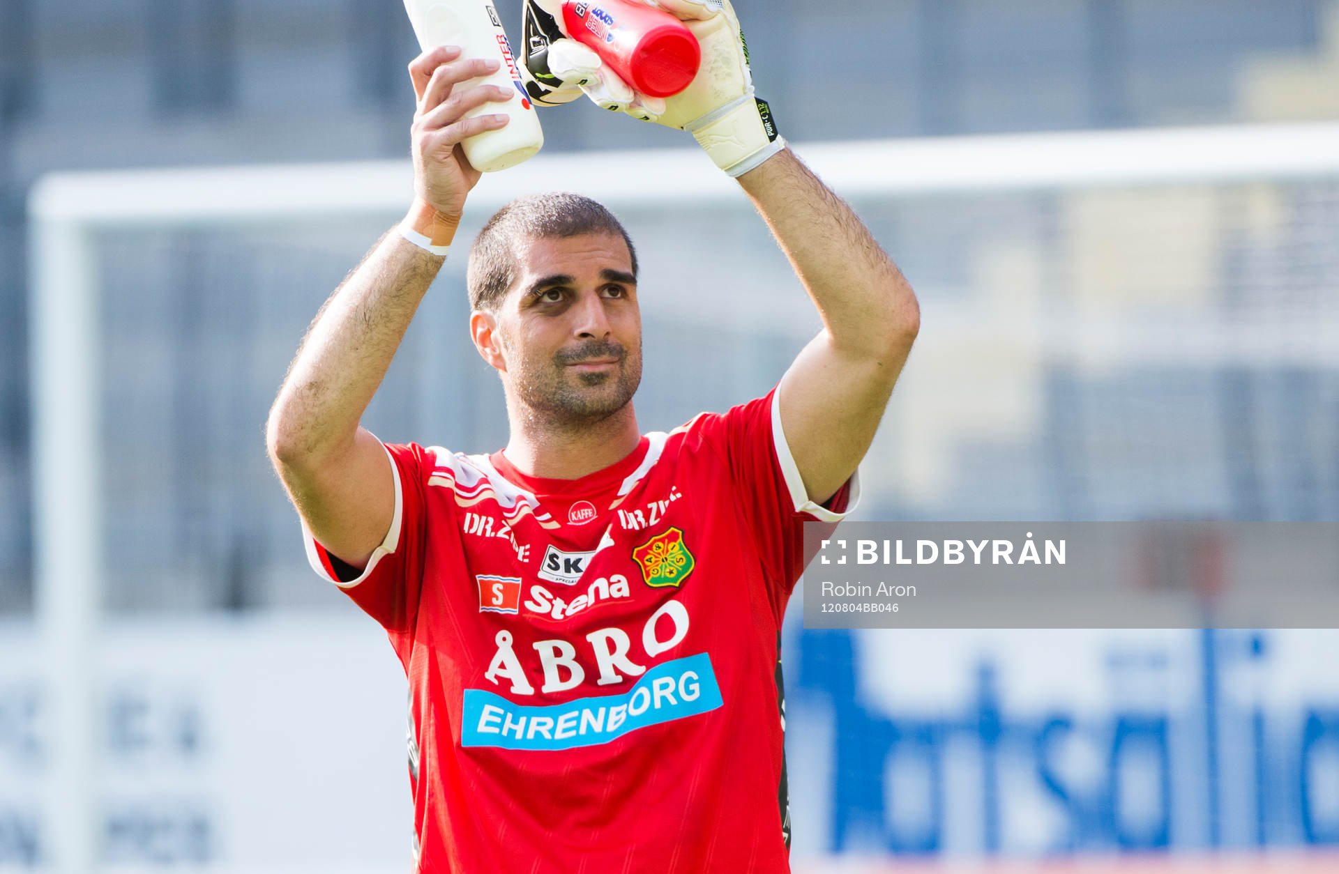 Dime Jankulovski, målvakt Gais tackar publiken