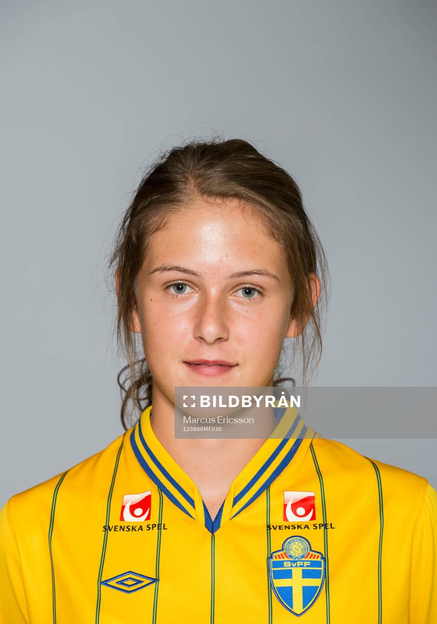 Porträtt. Moa Heinulf