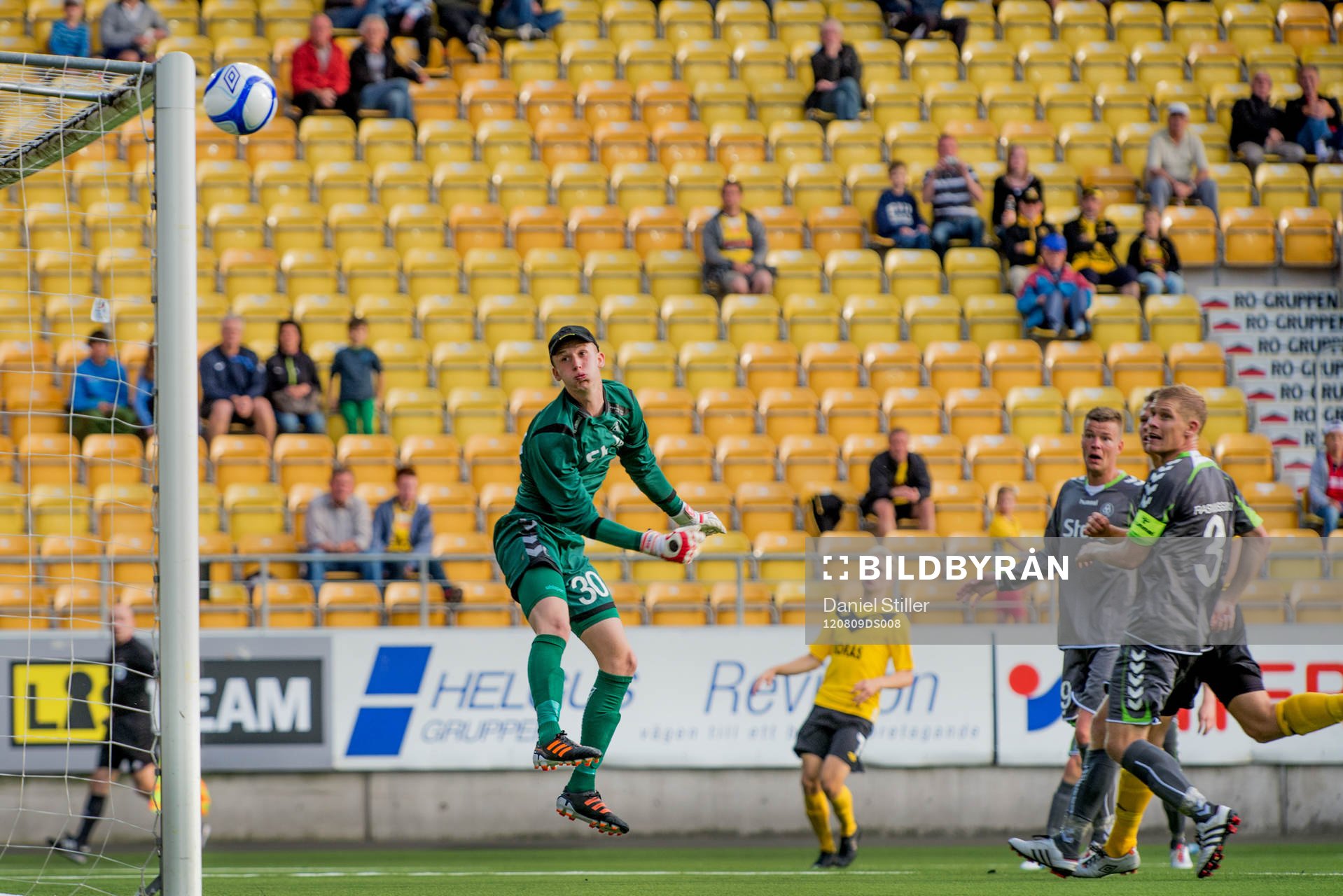  Johan Larsson, Elfsborg, har ett skott i ribban i slutminuterna. Frederik Ronnow, målvakt Horsens