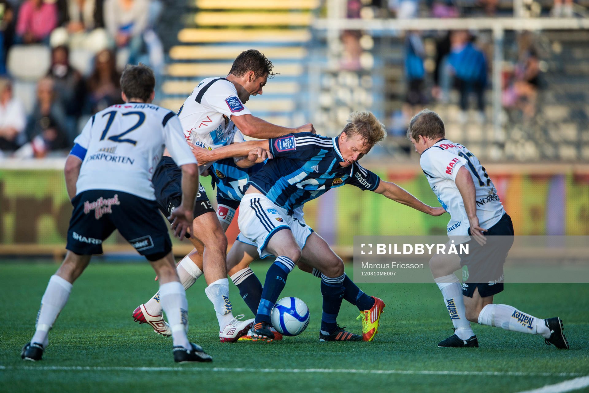 Andreas Dahlén, Djurgården slåss för bollen