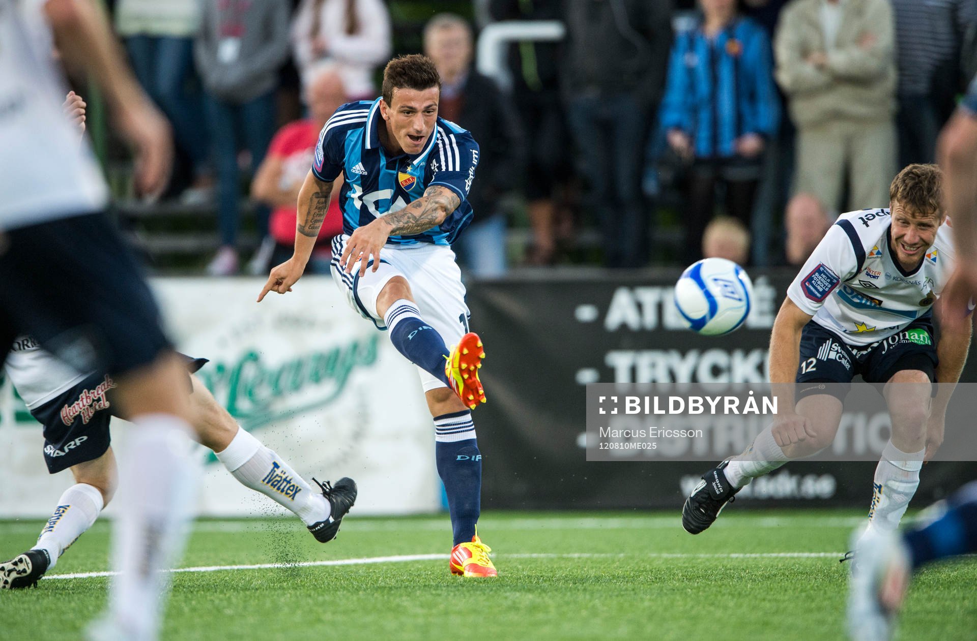 Erton Fejzullahu, Djurgården tar emot boll, fintar Daniel